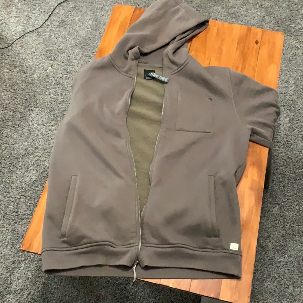 Vuori mens zip jacket